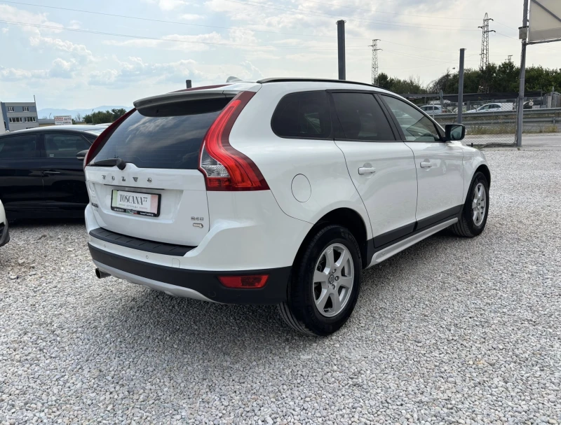 Volvo XC60 2.4 * D5* 2WD * 175k.c.* Лизинг* , снимка 4 - Автомобили и джипове - 51031050
