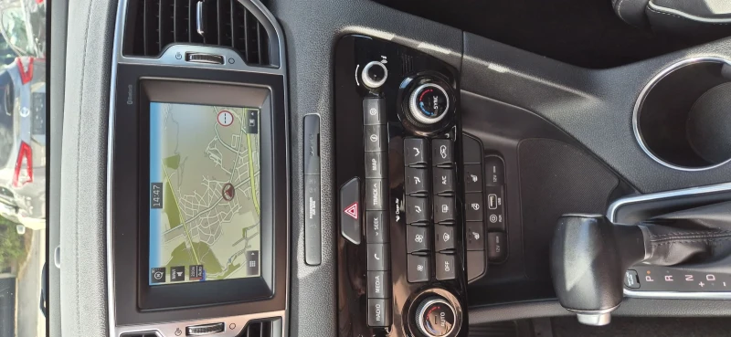 Kia Sportage 2.0CRDI-185кс.4Х4, снимка 14 - Автомобили и джипове - 51896102