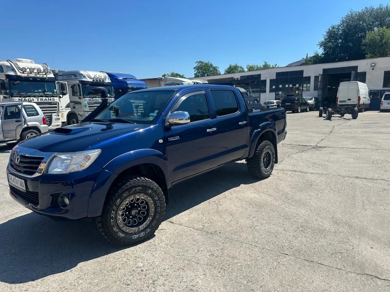 Toyota Hilux, снимка 2 - Автомобили и джипове - 52343963