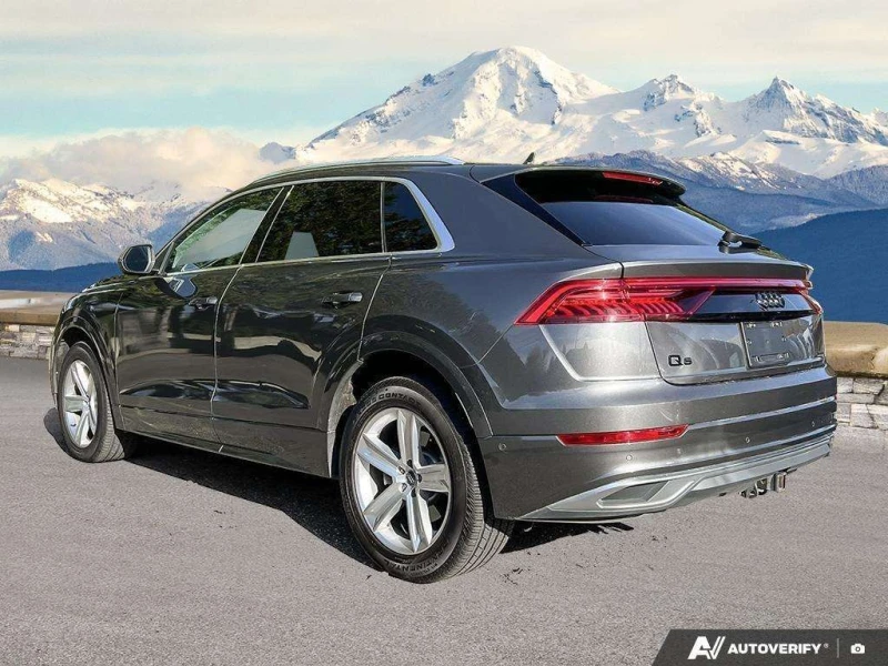 Audi Q8 * Premium * CARFAX * БЕЗ ПЪРВОНАЧАЛНА ВНОСКА, снимка 3 - Автомобили и джипове - 53248854