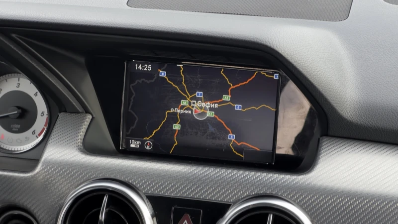 Mercedes-Benz GLK 350CDi AMG-Line Кожа Подгрев Асистенти 4х4, снимка 10 - Автомобили и джипове - 53366031