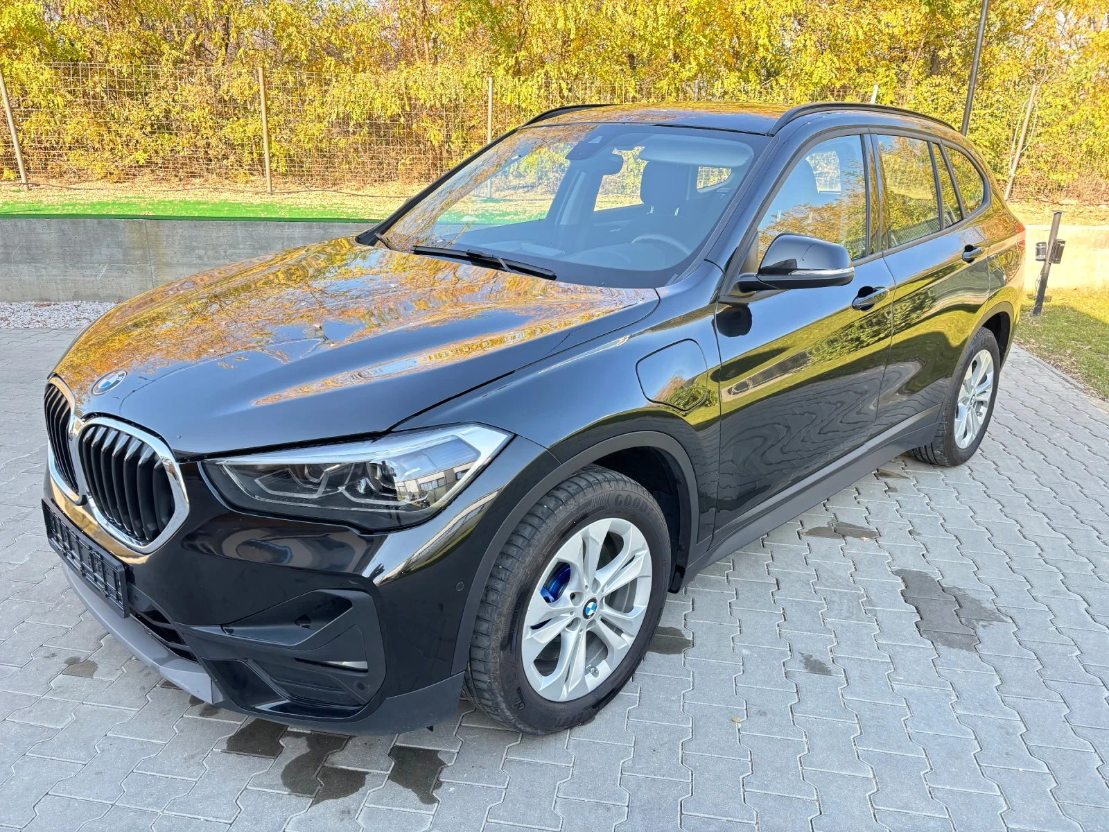 BMW X1 X-DRIVE25e PlUG IN - изображение 2