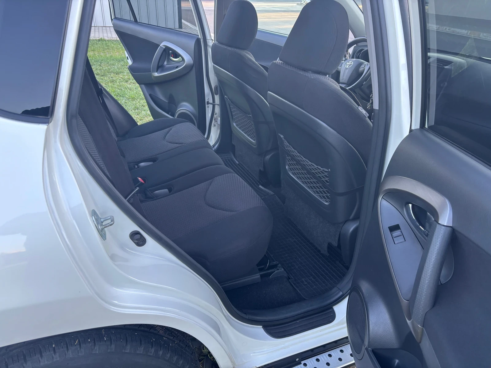 Toyota Rav4  - изображение 10