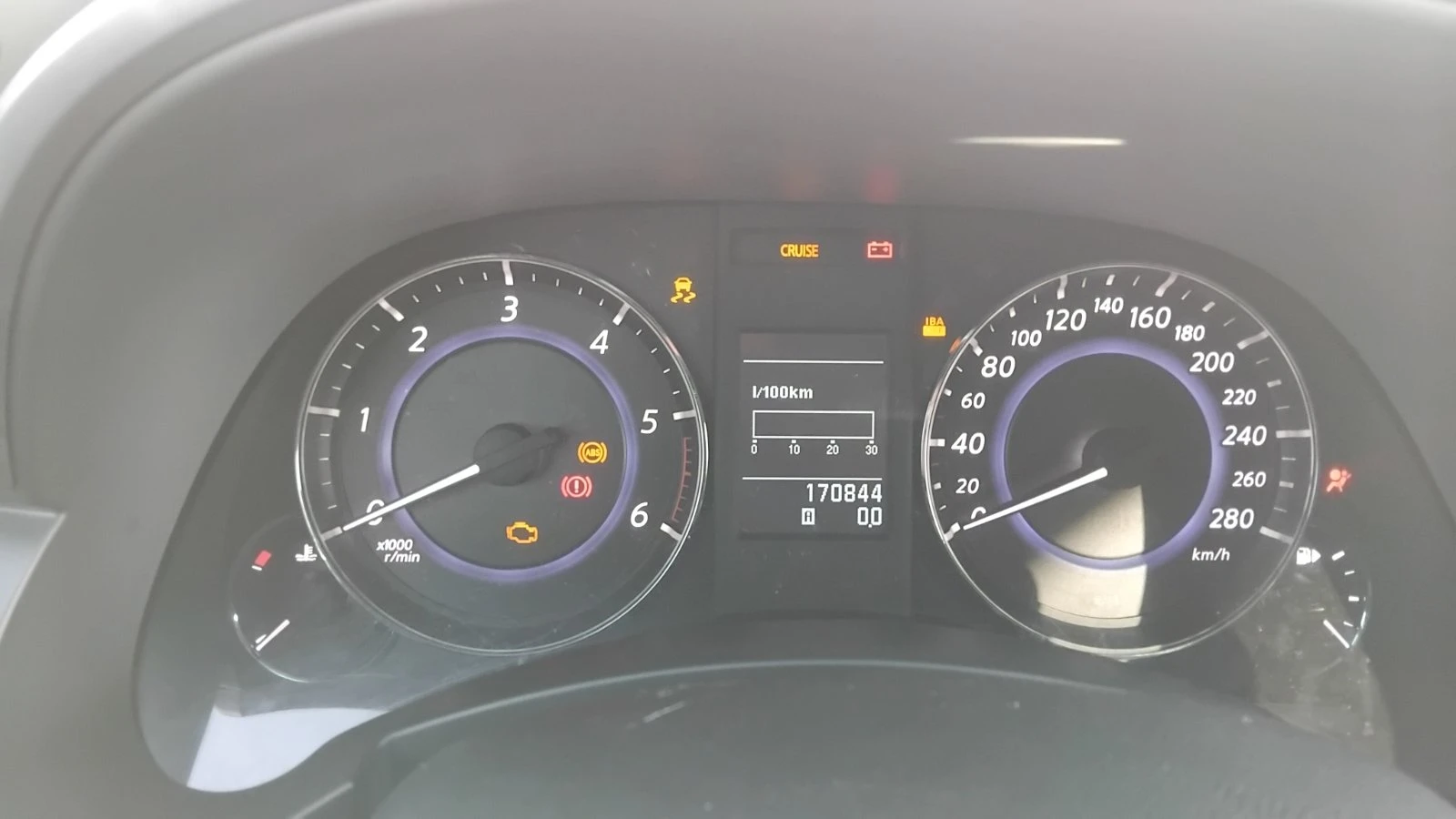 Infiniti QX70 3.0D - изображение 8