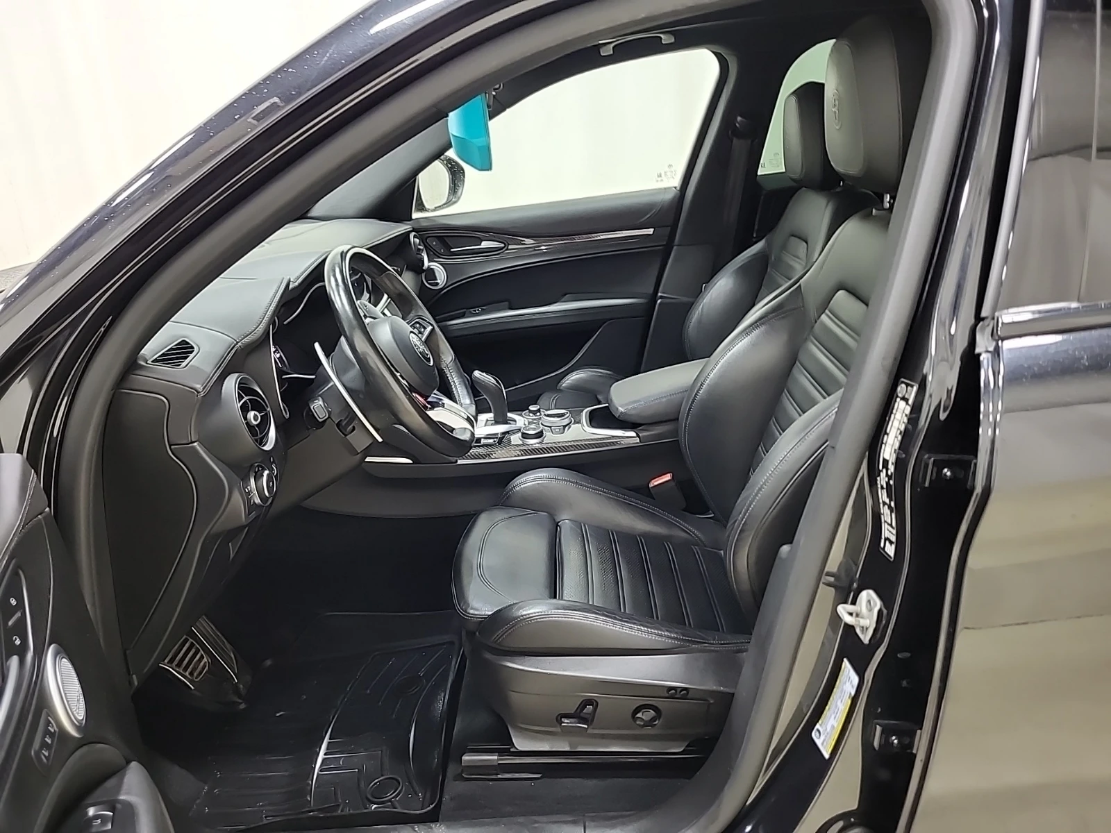 Alfa Romeo Stelvio QUADRIFOGLIO 2.9L V6 505кс - изображение 7