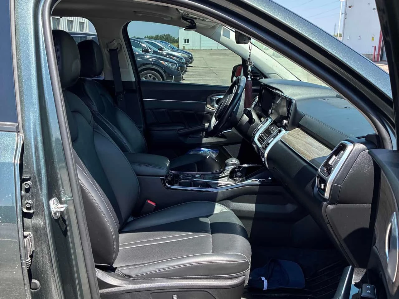 Kia Sorento EX AWD | CARFAX | АВТОКРЕДИТ БЕЗ ПЪРВОНАЧАЛНА, снимка 7 - Автомобили и джипове - 55270722