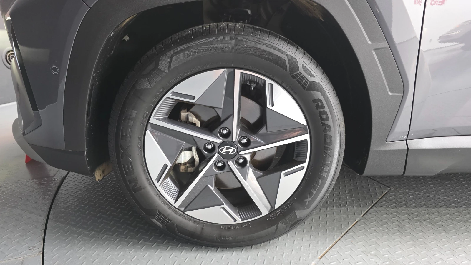 Hyundai Tucson 1.6T* 4X4* INSPIRATION* HEAD UP* DIS* ������ ���� | Mobile.bg � ����������� 5