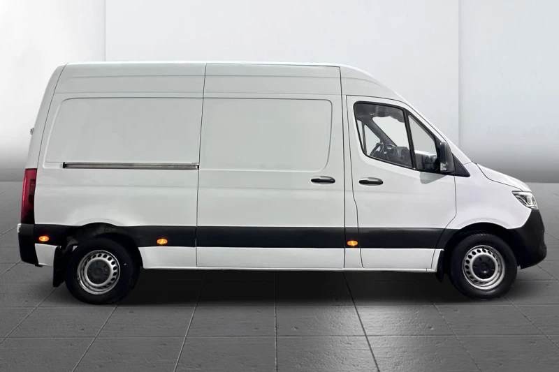 Mercedes-Benz Sprinter 211, снимка 4 - Бусове и автобуси - 48408469