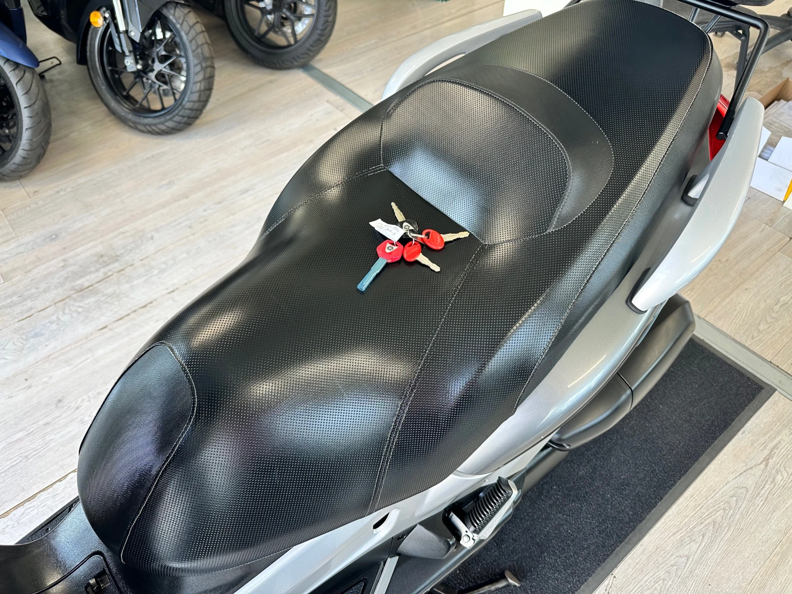 Yamaha X-max 250i 04.2007г., снимка 4 - Мотоциклети и мототехника - 56428298