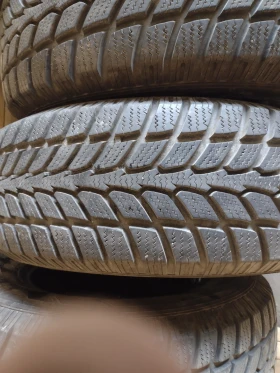 Гуми Зимни 255/70R16, снимка 3