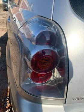 Toyota Corolla verso 2.0 D-4D 116К.с  ляв волан НА ЧАСТИ, снимка 4