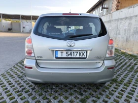 Toyota Corolla verso 2.2 D4D, снимка 5