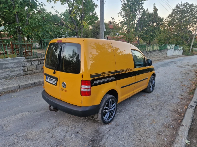 VW Caddy, снимка 2 - Автомобили и джипове - 47551028