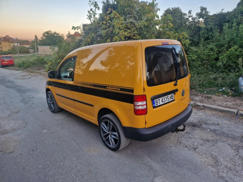 VW Caddy, снимка 4 - Автомобили и джипове - 47551028