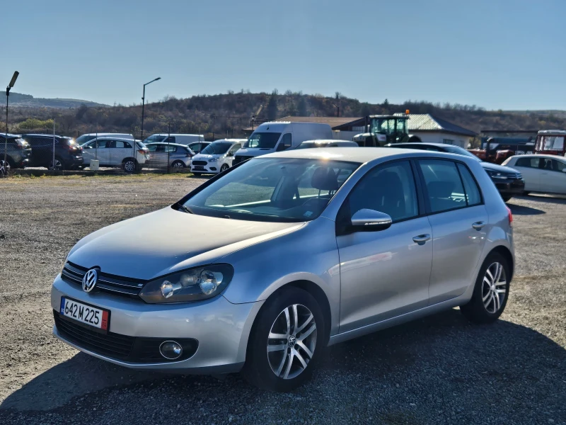 VW Golf 1.6 бензин газ 102 коня 2009г !!, снимка 1 - Автомобили и джипове - 48012235