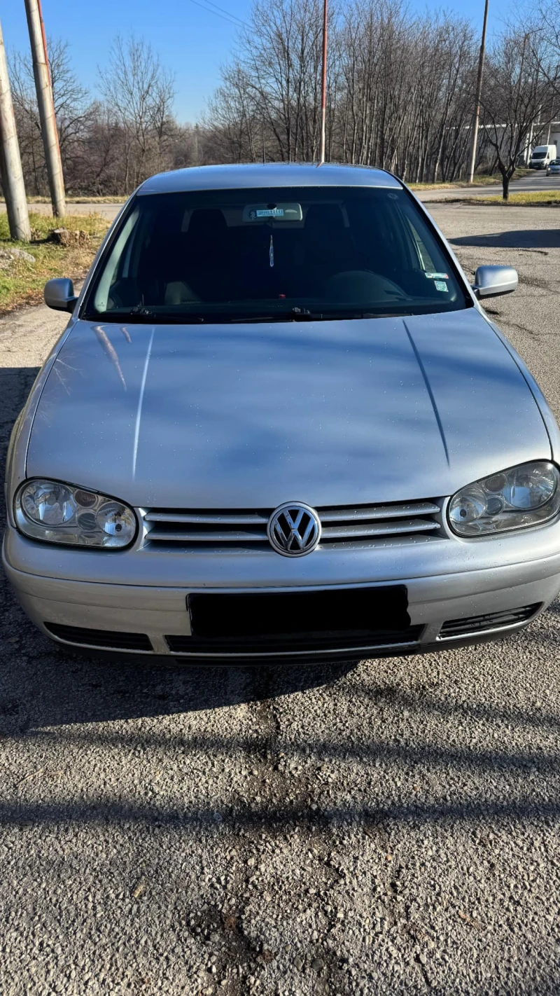 VW Golf, снимка 1 - Автомобили и джипове - 48382613