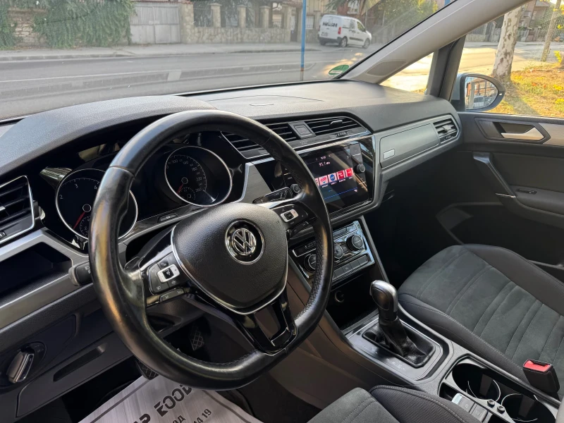 VW Touran 2.0 DIESEL AUSTRIA, снимка 9 - Автомобили и джипове - 48677970