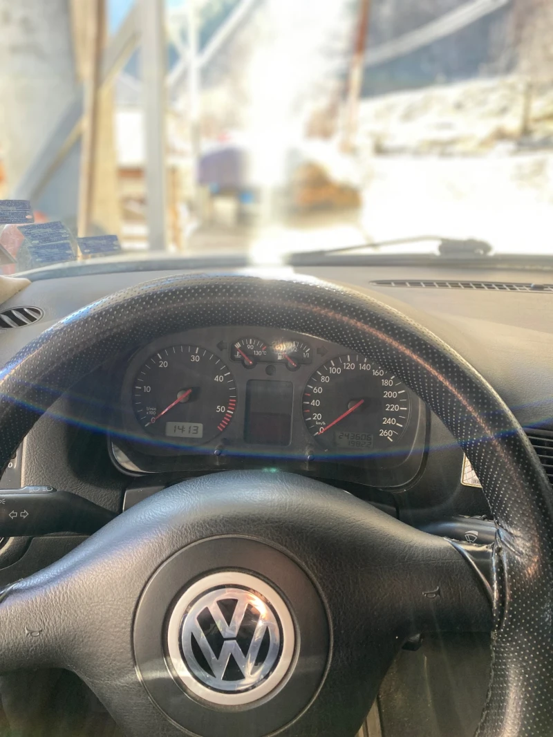 VW Golf 1.9 131, снимка 14 - Автомобили и джипове - 49267982