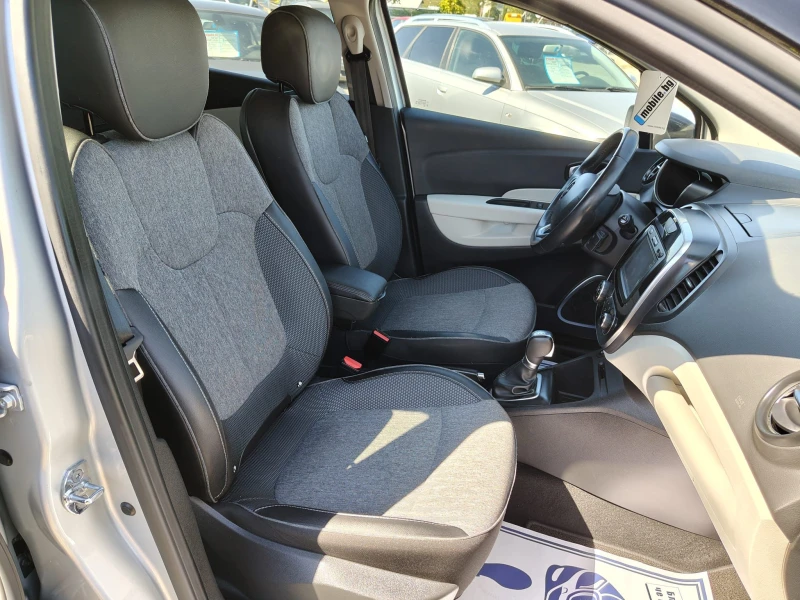 Renault Captur 1.2, снимка 14 - Автомобили и джипове - 51567403