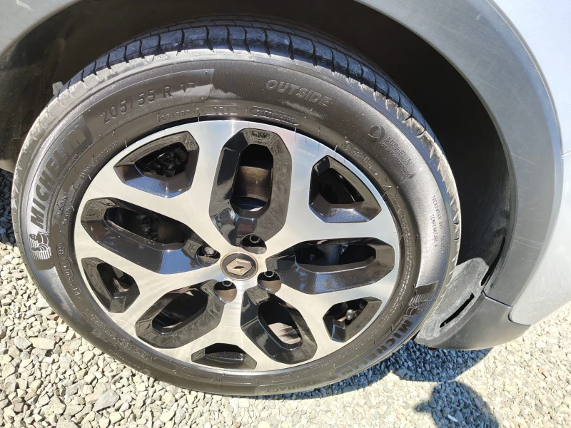 Renault Captur 1.2, снимка 7 - Автомобили и джипове - 51567403