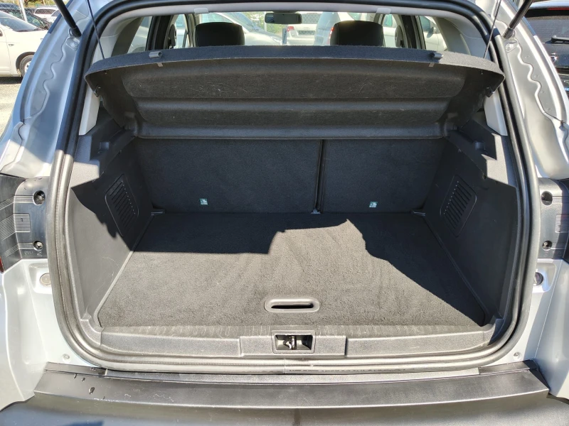 Renault Captur 1.2, снимка 16 - Автомобили и джипове - 51567403