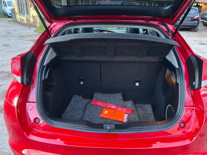 Honda Civic Уникално Запазен Автомобил!, снимка 16 - Автомобили и джипове - 52544199