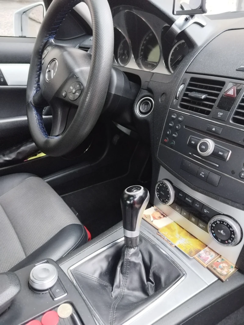 Mercedes-Benz C 200 AVANTGARDE , снимка 7 - Автомобили и джипове - 52551580
