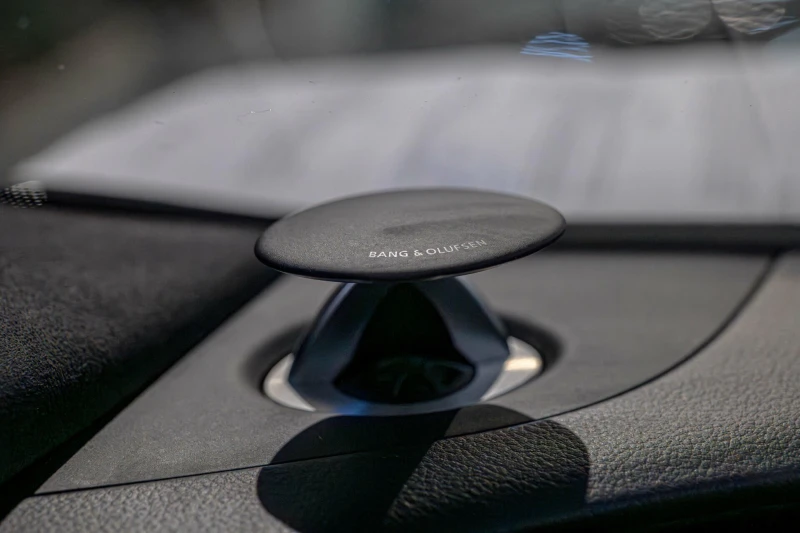 Audi A8 4.2TDI/Алкантар/Обдухване/Bang&Olufsen Premium/Кам, снимка 8 - Автомобили и джипове - 52829850