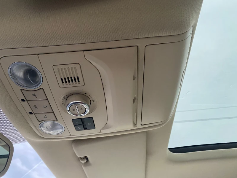 VW Sharan 2.0TDI DSG ЕЛ.ВРАТИ ПЕРФЕКТНО СЪСТОЯНИЕ, снимка 13 - Автомобили и джипове - 53092056