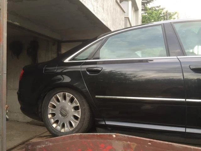 Audi A8 3.0 , снимка 3 - Автомобили и джипове - 47290687