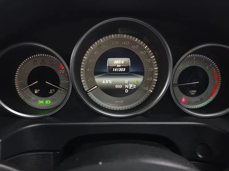 Mercedes-Benz E 220 | Mobile.bg � ����������� 8