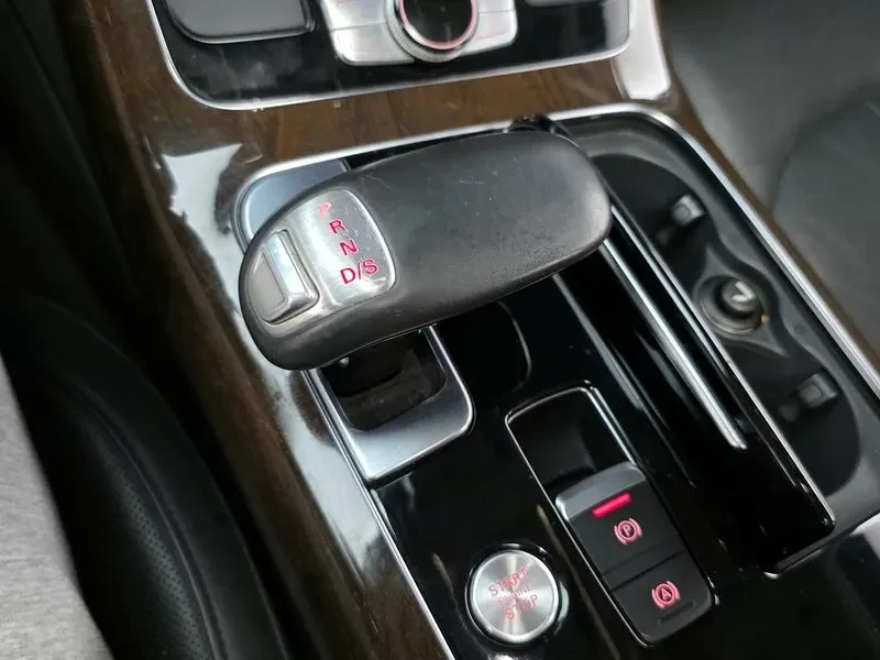 Audi A8 4.2 TDI QUATTRO, снимка 9 - Автомобили и джипове - 55096377