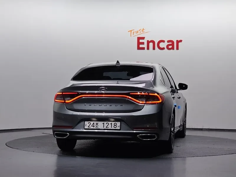 Hyundai Grandeur Hybrid Premium, снимка 4 - Автомобили и джипове - 55643736