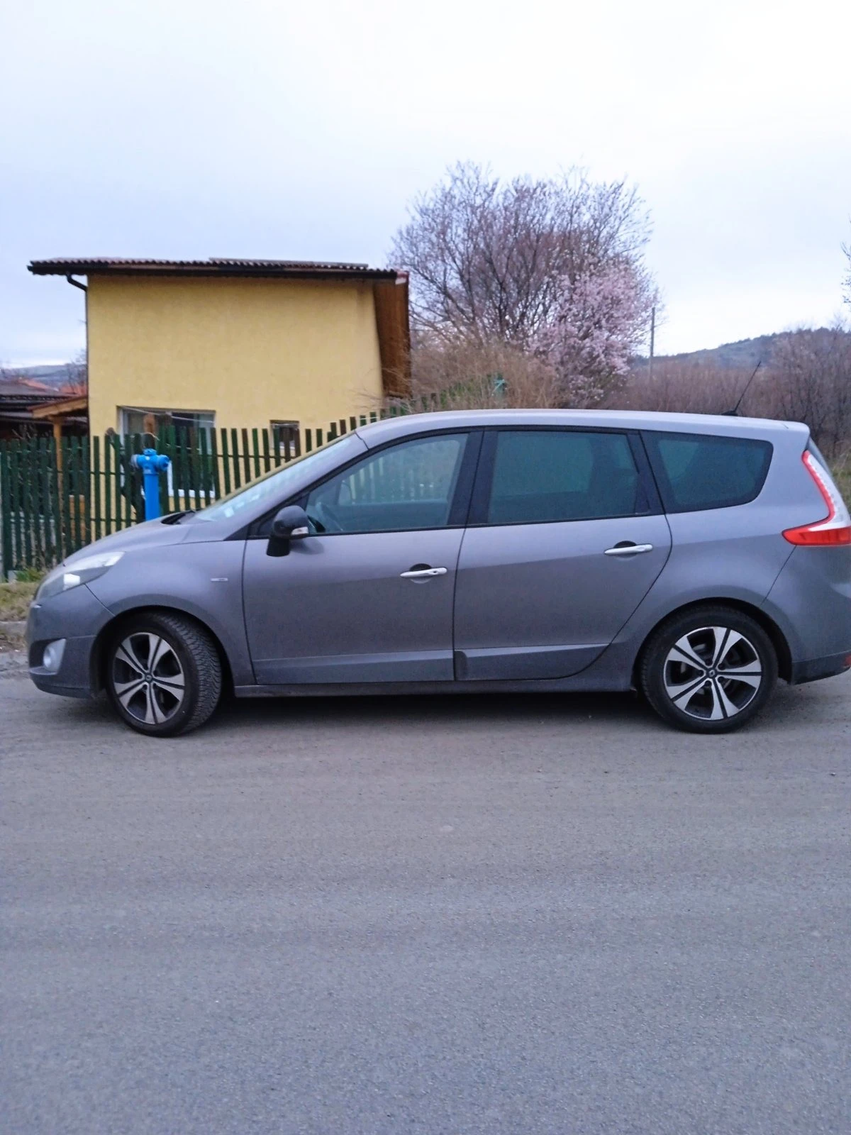 Renault Grand scenic  - изображение 10