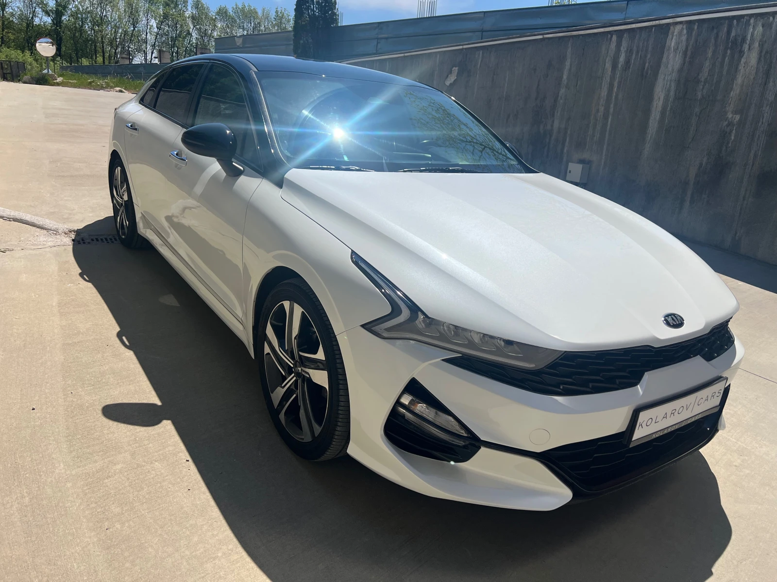 Kia K5 Само на газ LPG.Обслужен. С гаранция. - изображение 7