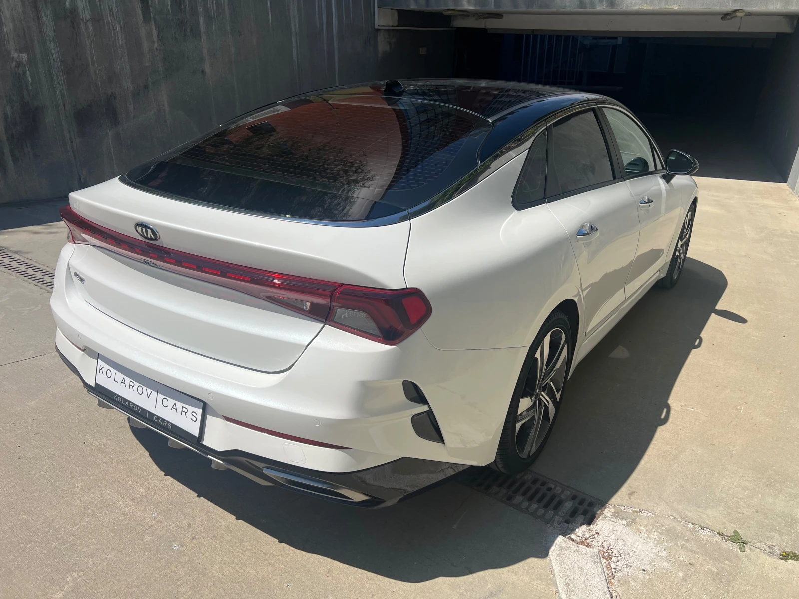 Kia K5 Само на газ LPG.Обслужен. С гаранция. - изображение 6