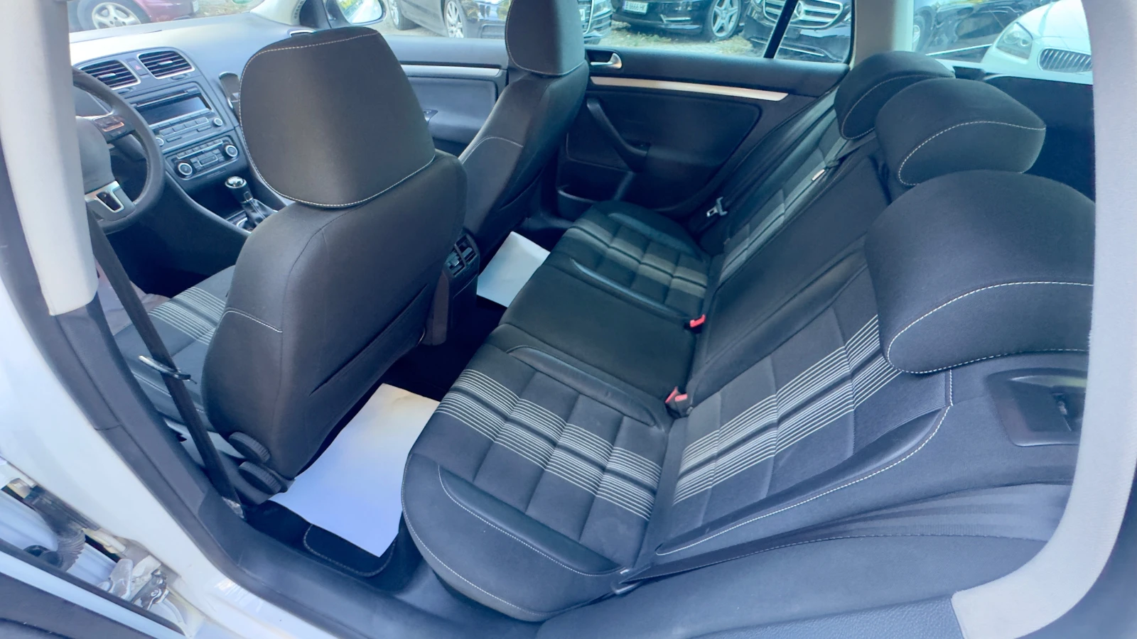 VW Golf 1.6TDI-MATCH - изображение 10