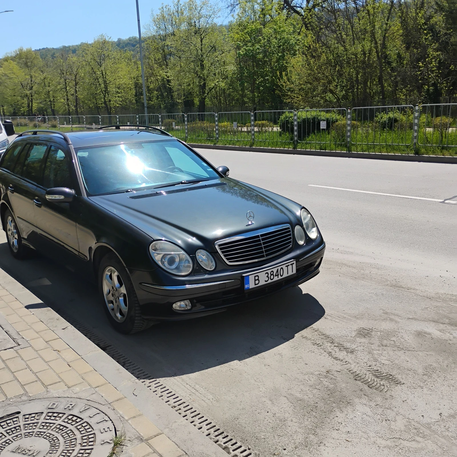 Mercedes-Benz E 320 Авантгард - изображение 6