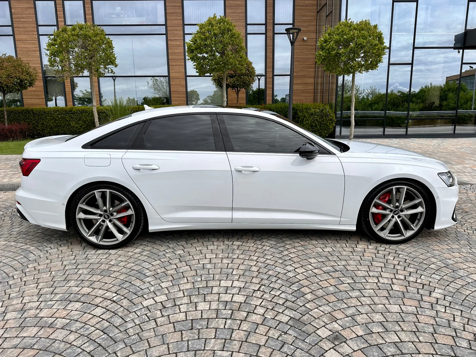 Audi S6 2.9tfsi 444кс MILD HIBRID - изображение 6