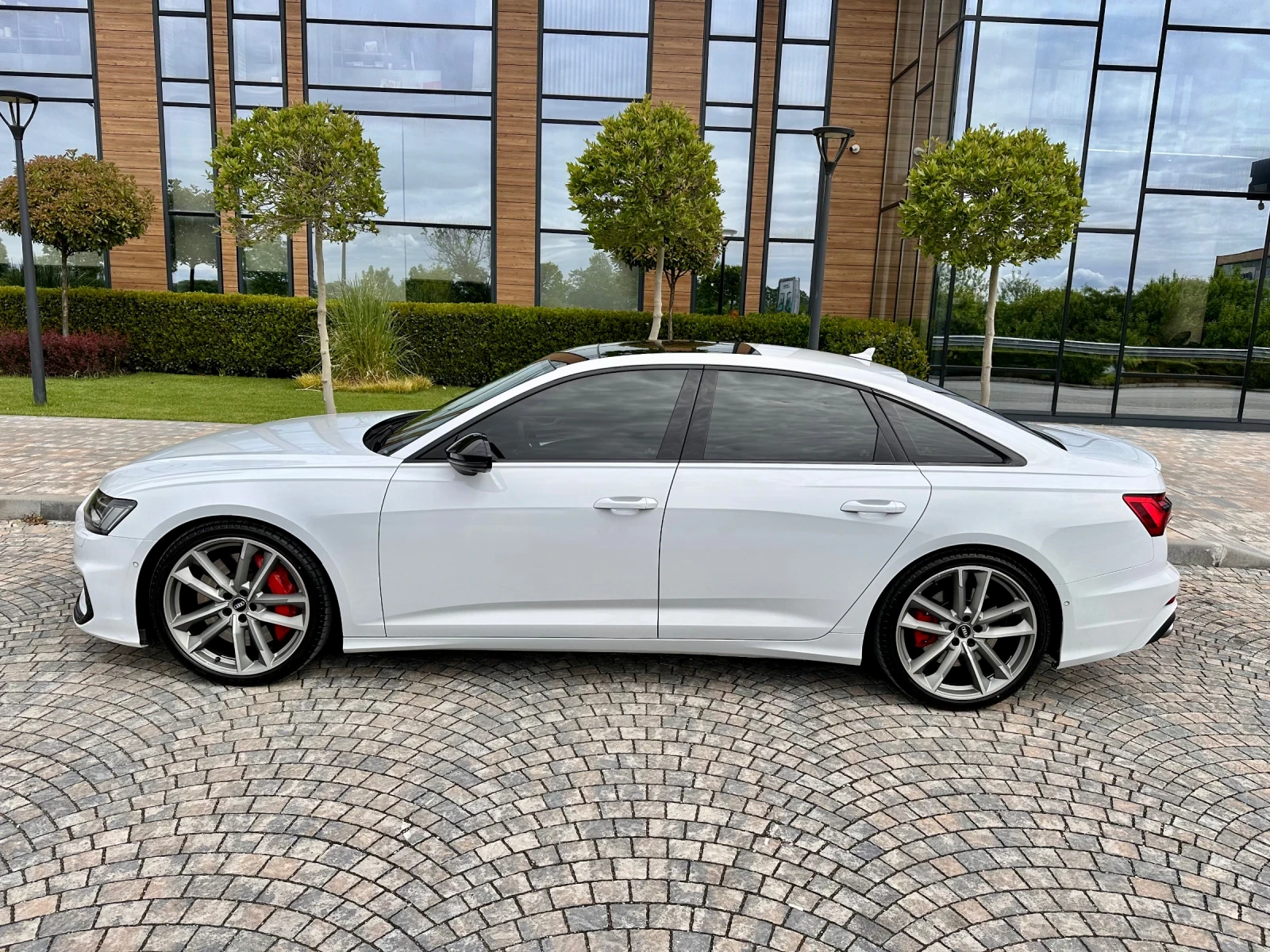 Audi S6 2.9tfsi 444кс MILD HIBRID - изображение 2