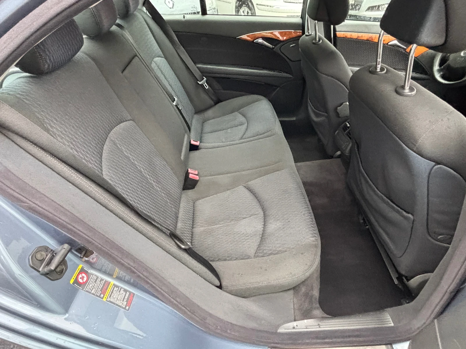 Mercedes-Benz E 270 270 CDI - изображение 8
