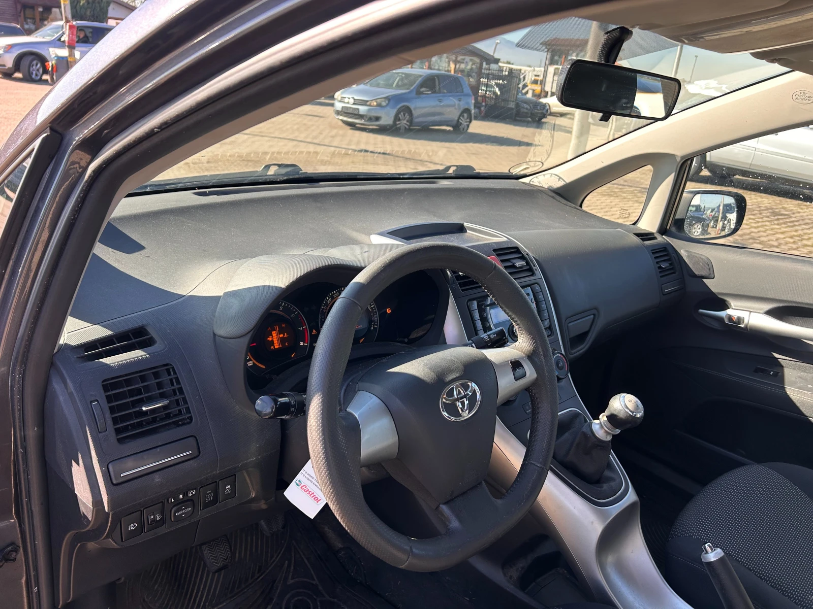 Toyota Auris 1.3i EURO 5 | Mobile.bg   11