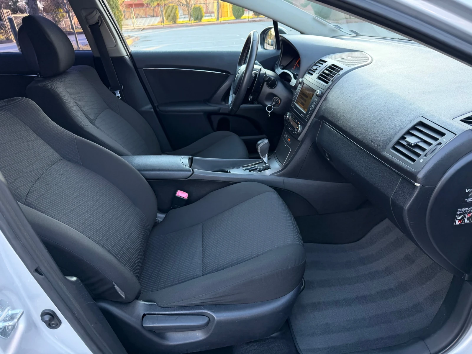 Toyota Avensis 2.2D-CAT A�������� | Mobile.bg � ����������� 10