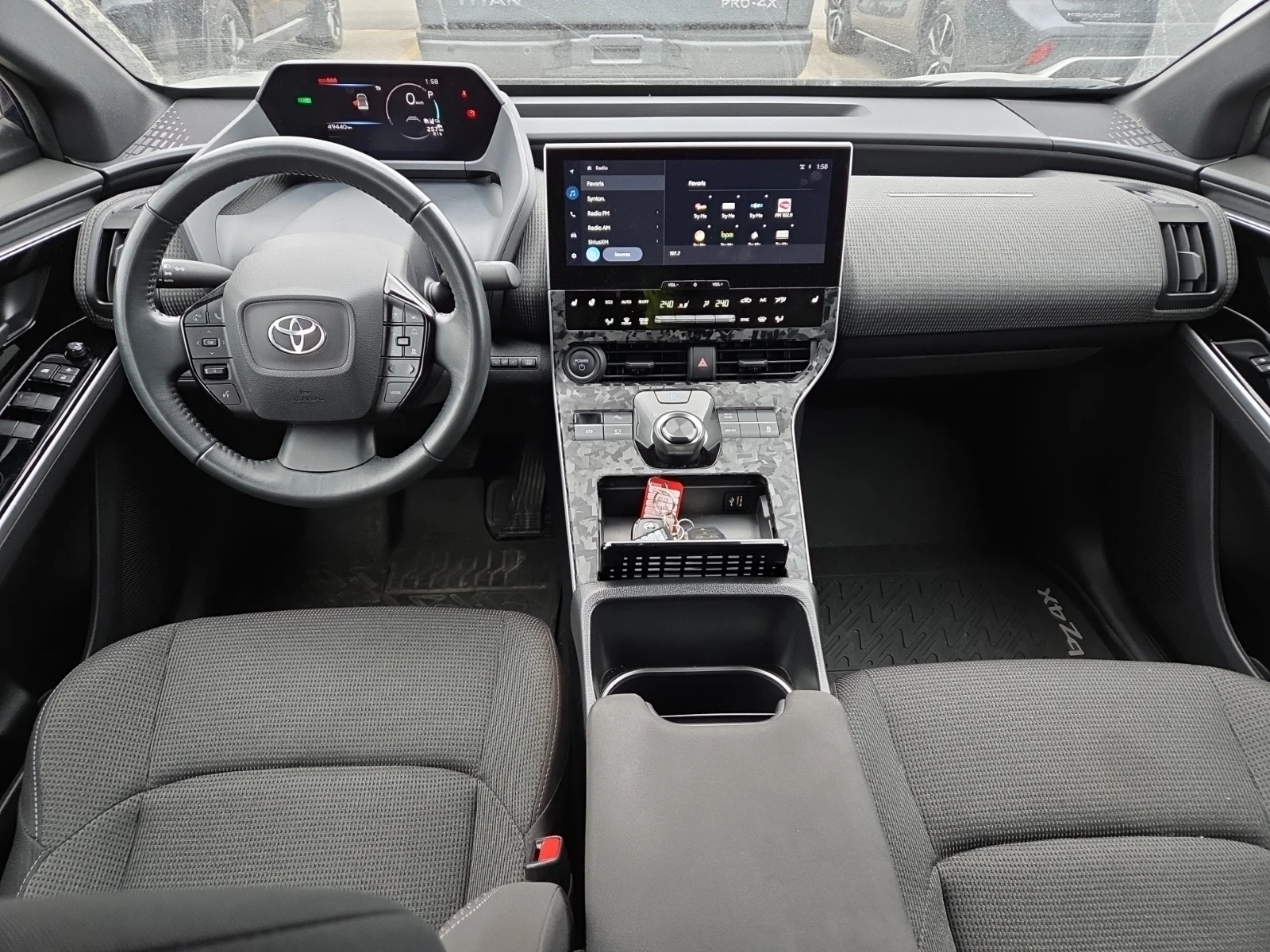 Toyota bZ4X L - изображение 9