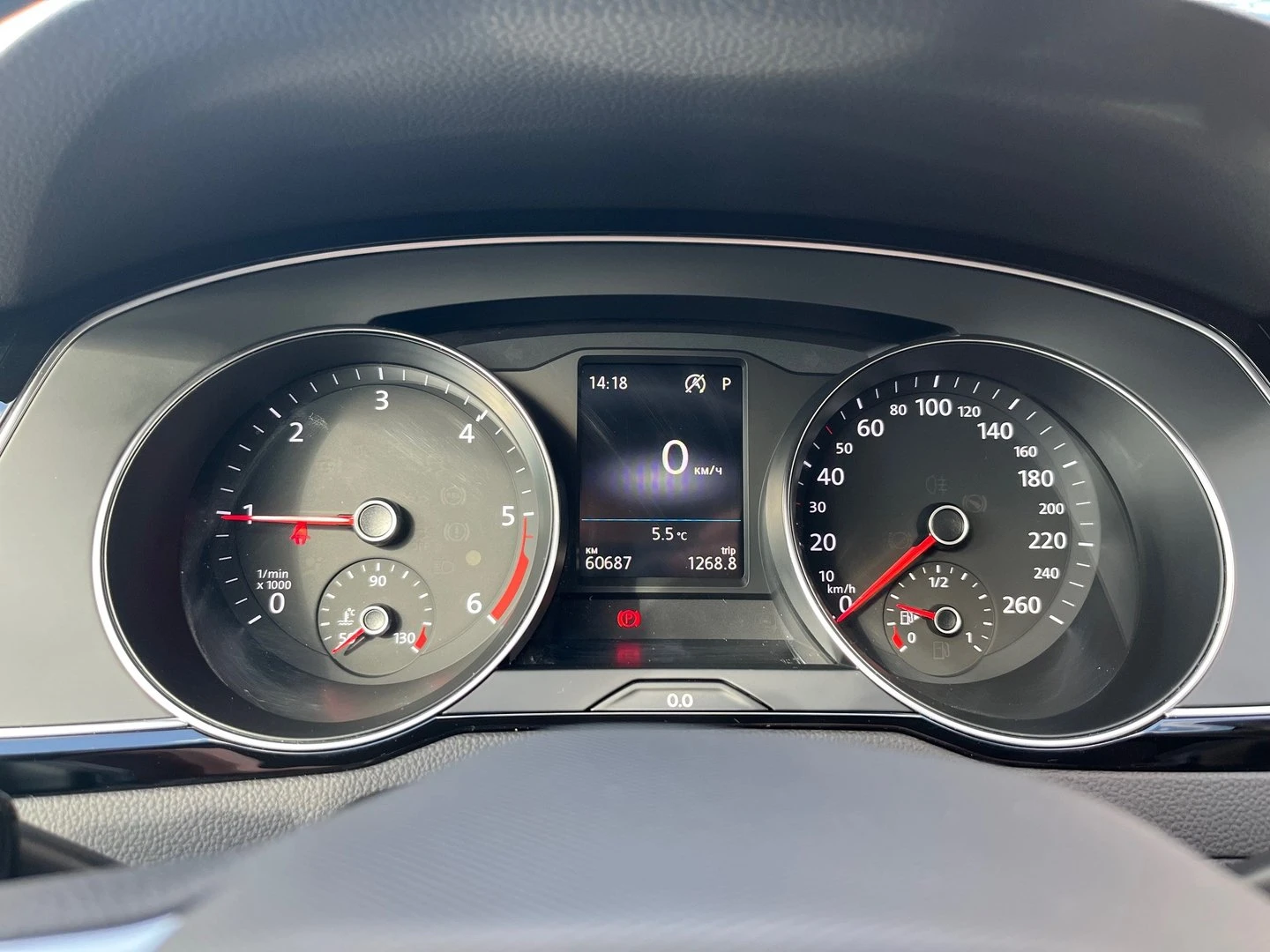 VW Passat Business 2.0 TDI SCR DSG, снимка 10 - Автомобили и джипове - 56421783