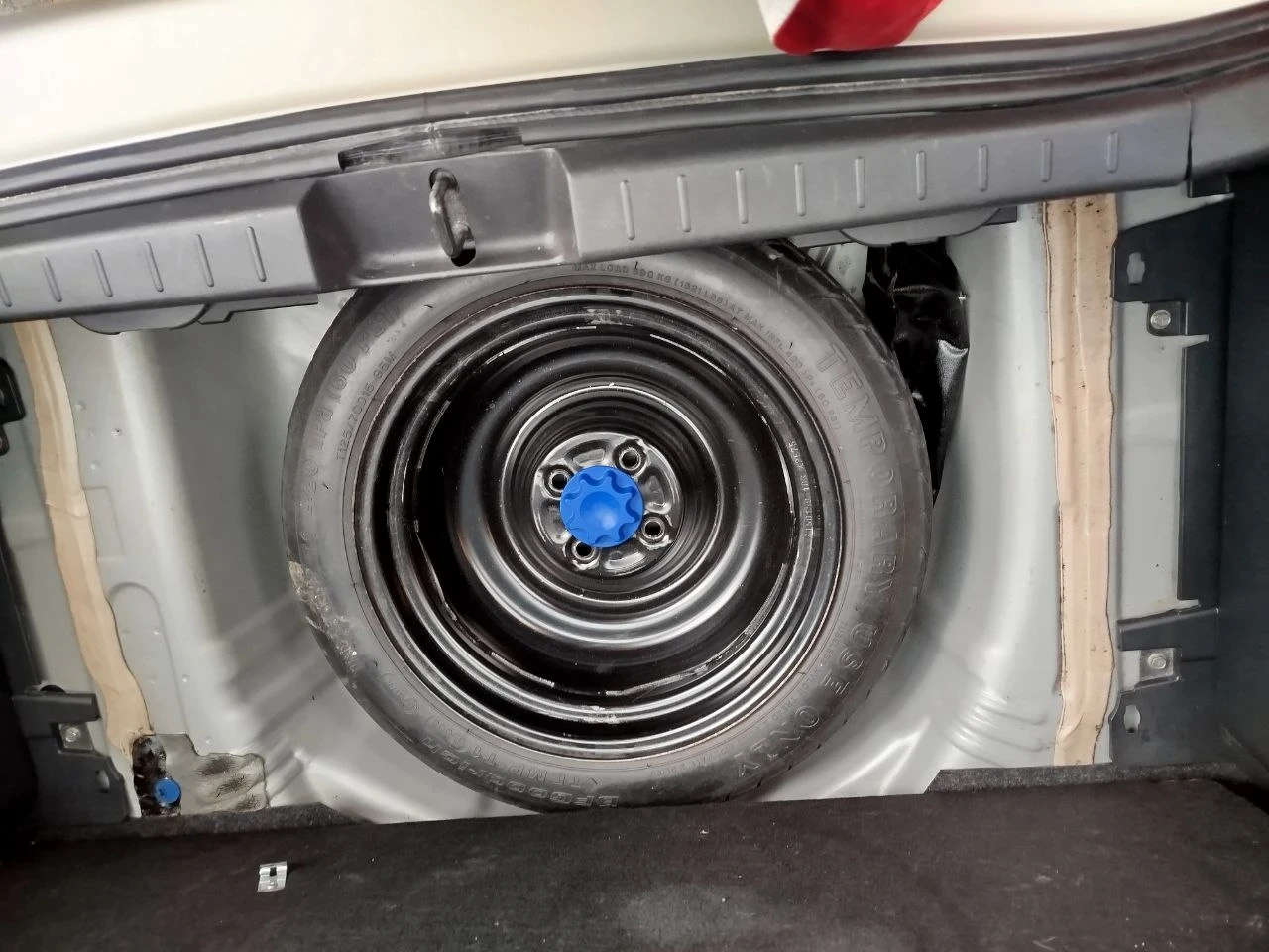 Toyota Yaris 1.4 D4D, снимка 13 - Автомобили и джипове - 53712616