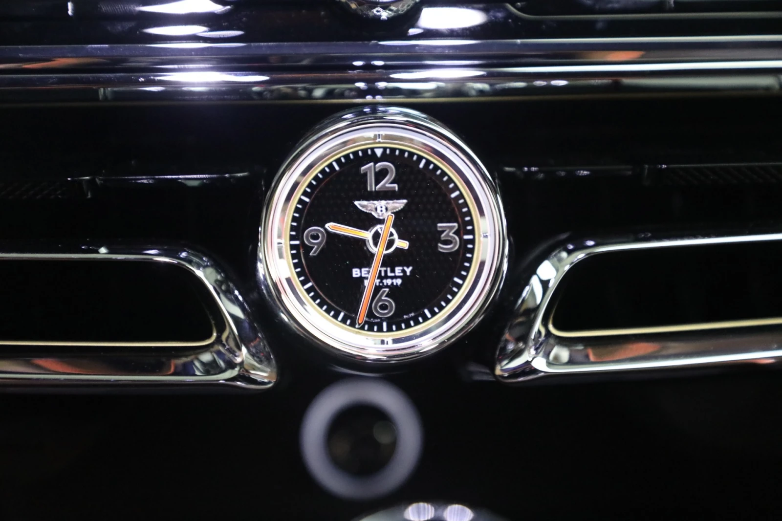 Bentley Flying Spur 4.0 V8, снимка 7 - Автомобили и джипове - 53721911