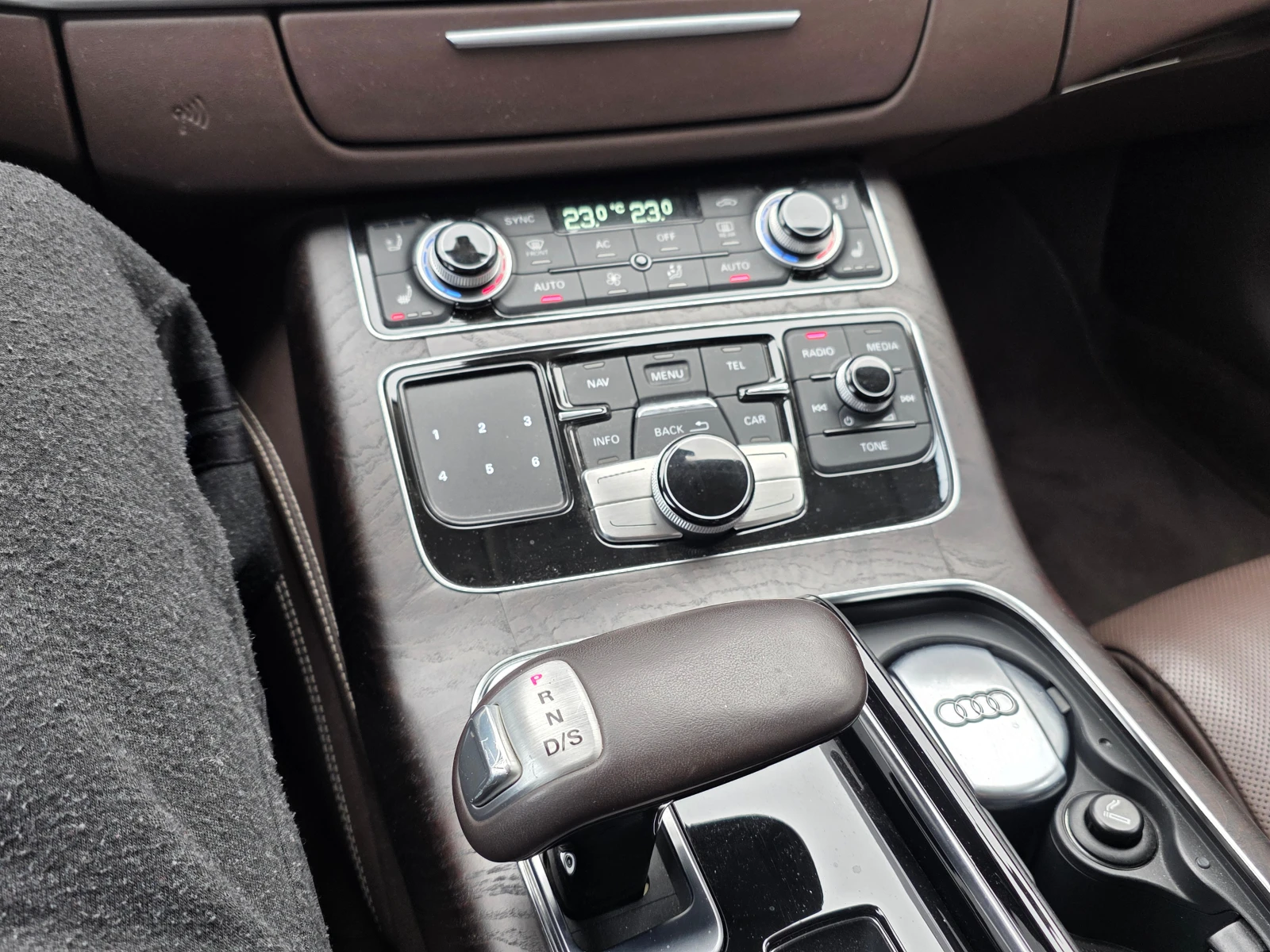 Audi S8, снимка 9 - Автомобили и джипове - 53744533