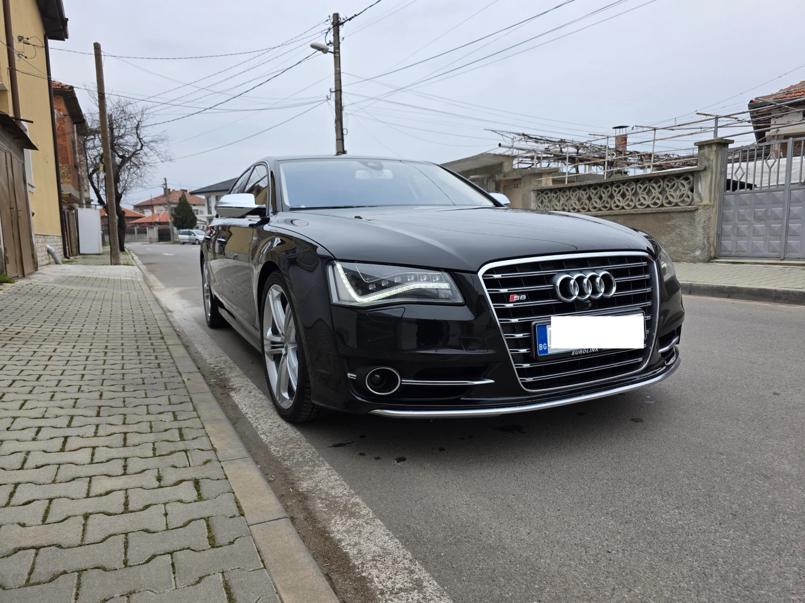 Audi S8, снимка 2 - Автомобили и джипове - 53744533