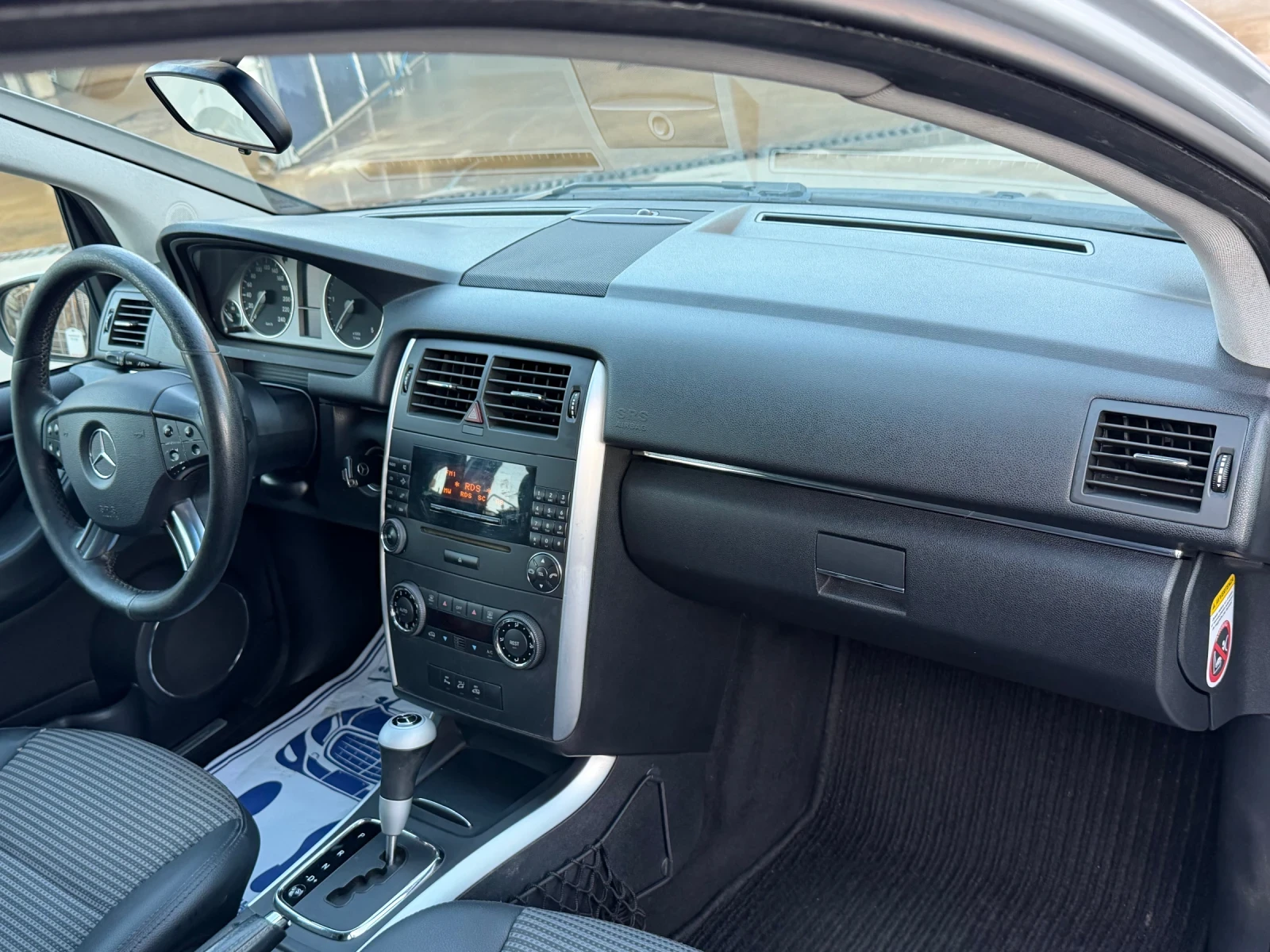 Mercedes-Benz B 200 Automat , снимка 11 - Автомобили и джипове - 53803706